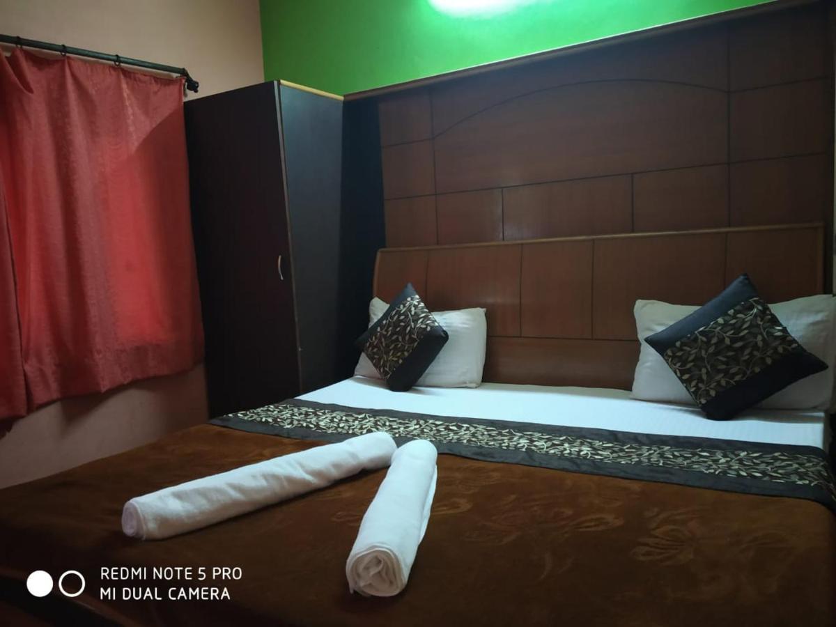 Hotel Deepraj, Kausani Extérieur photo